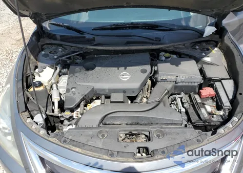 2015 Nissan Altima 2.5 из США, поврежденный, VIN 1N4AL3AP7FC577498